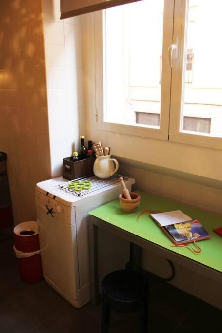 Exclusivo Y Acogedor Apartamento Con Balcon En Chueca, Con Aire Acondicionado Y Calefaccion Madrid Ngoại thất bức ảnh