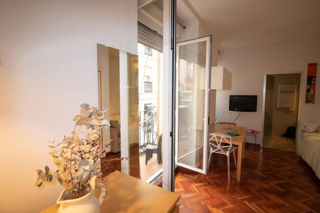 Exclusivo Y Acogedor Apartamento Con Balcon En Chueca, Con Aire Acondicionado Y Calefaccion Madrid Ngoại thất bức ảnh